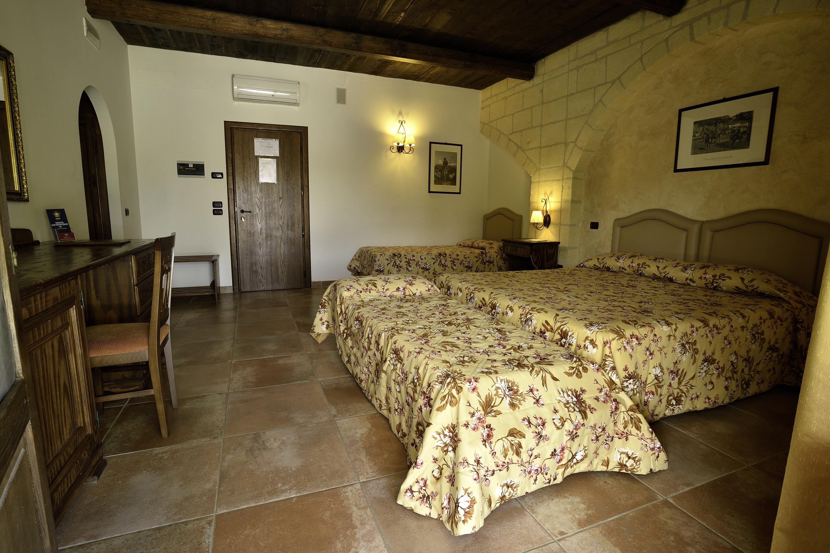 Hotel Tenuta San Francesco Barletta Exterior photo