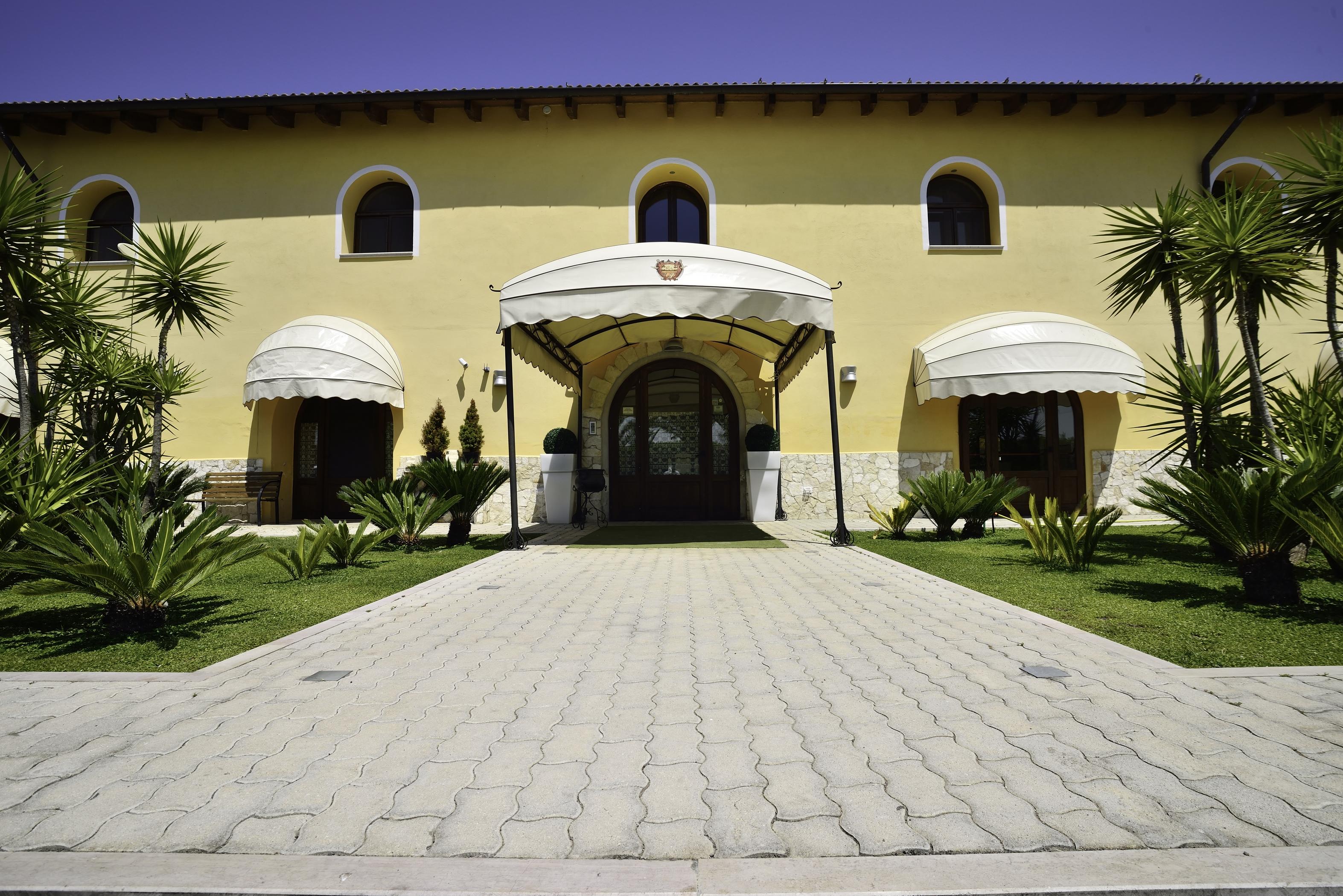 Hotel Tenuta San Francesco Barletta Exterior photo