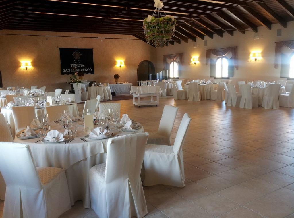 Hotel Tenuta San Francesco Barletta Exterior photo